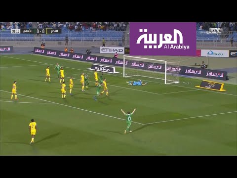 الهلال السعودي يواصل صدارته والاتحاد يهزم الشباب بخماسية